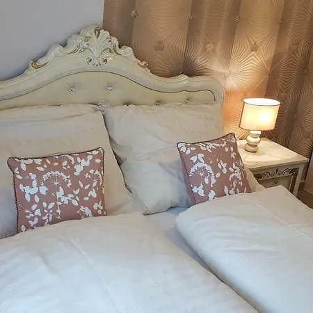 My-lord Luxapartman Apartament Eger