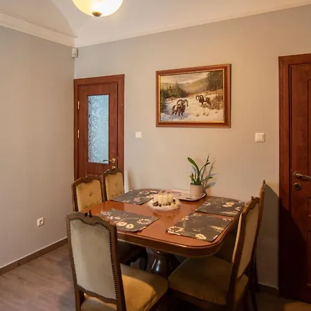 My-lord Luxapartman *